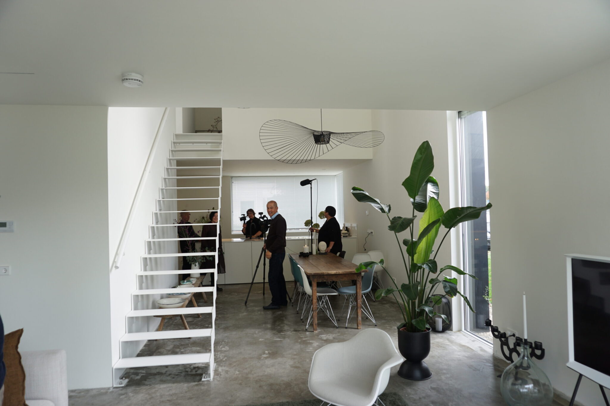 Witte stalen trap ontwerp